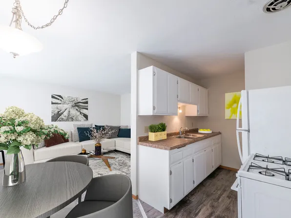 224 Cedar Lake Road North