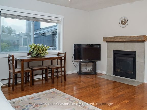 5th image of 23 Dawson Dr #89