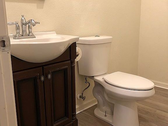 5th image of 10193 Clairina Way