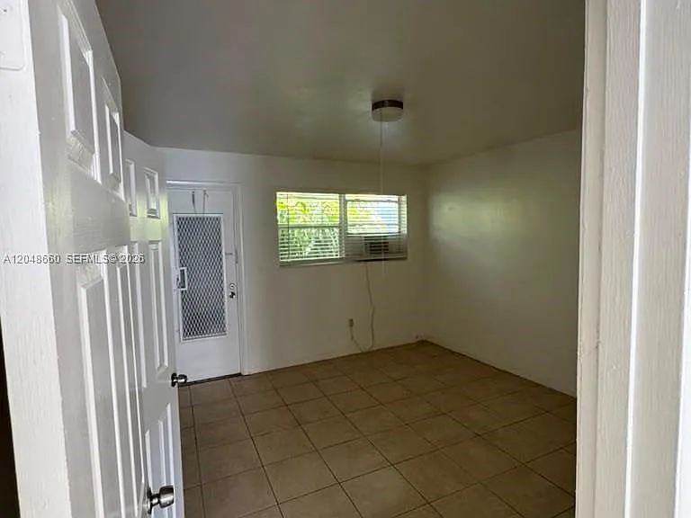 16001 NE 18th Pl #3 — Photo 10