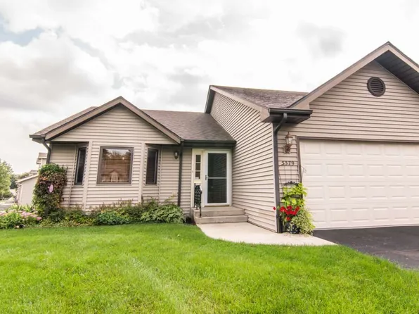 5379 Dierks Dr, Rockford, IL 61108