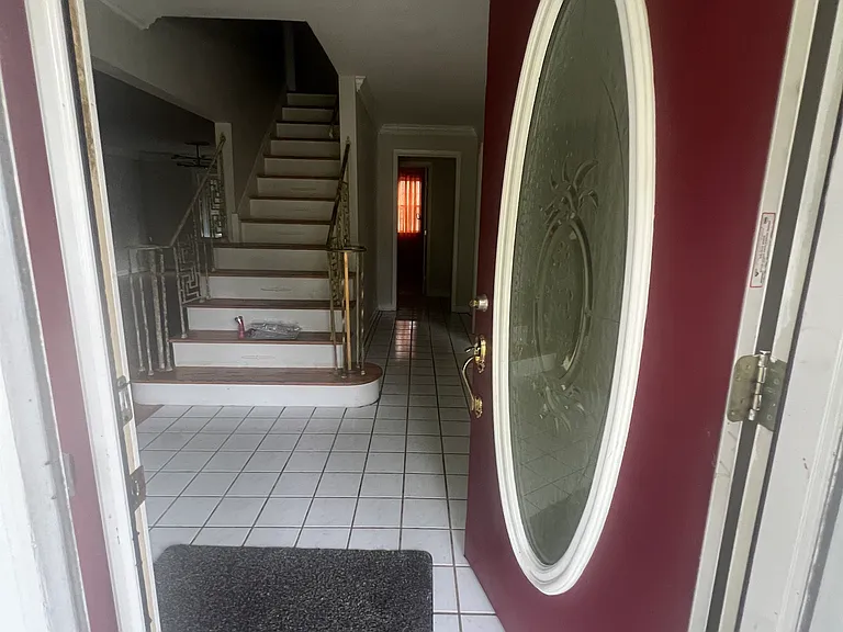 3634 Runnymede Blvd — Photo 4