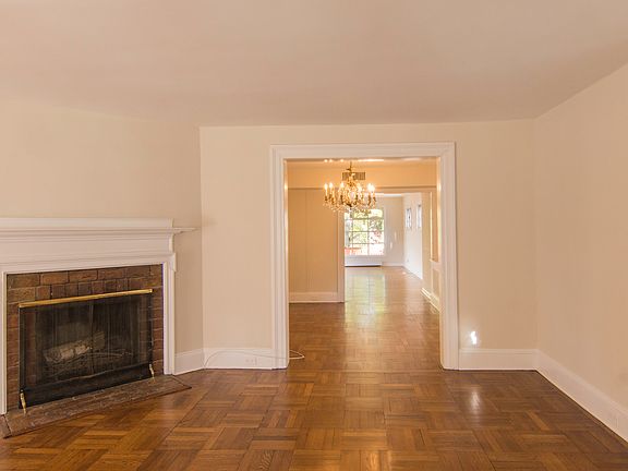 3rd image of 363 Grosvenor St