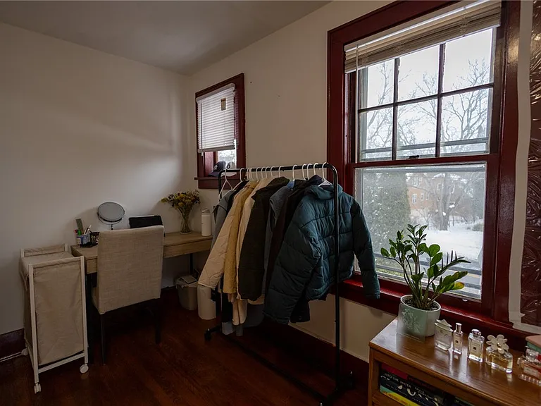 610 Mitchell St — Photo 14