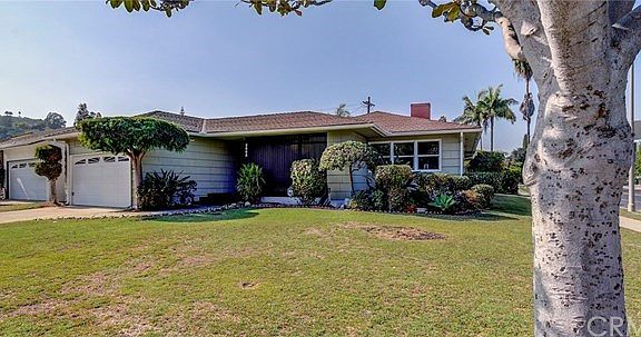 4th image of 3803 S Redondo Blvd