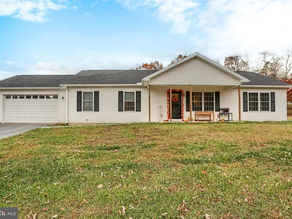 405 Small Valley Rd, Halifax, PA 17032