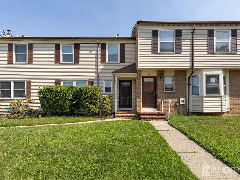 3 Tiger Lilly Ct — Photo 1