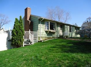 455 Marlborough Ter, Fairfield, CT 06825