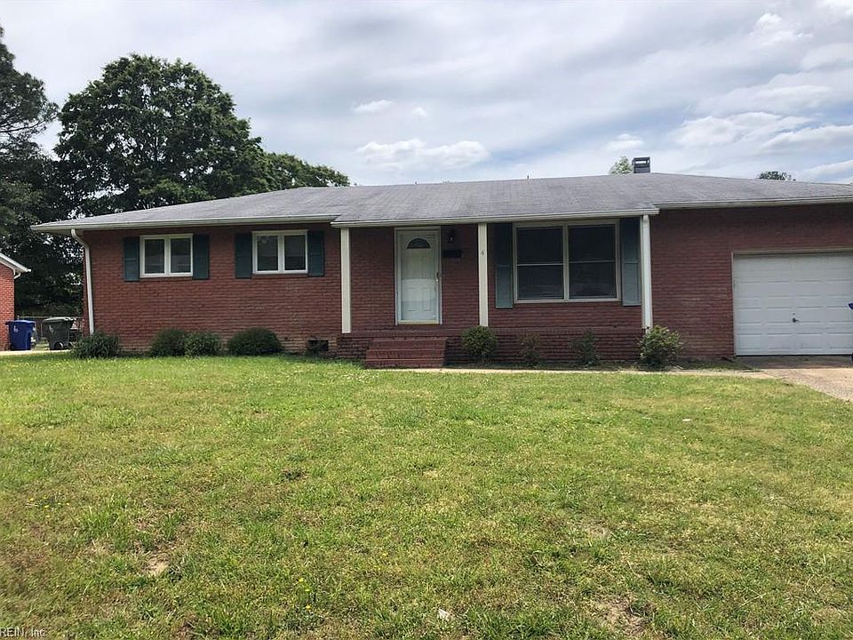 1st image of 4 Grant Dr