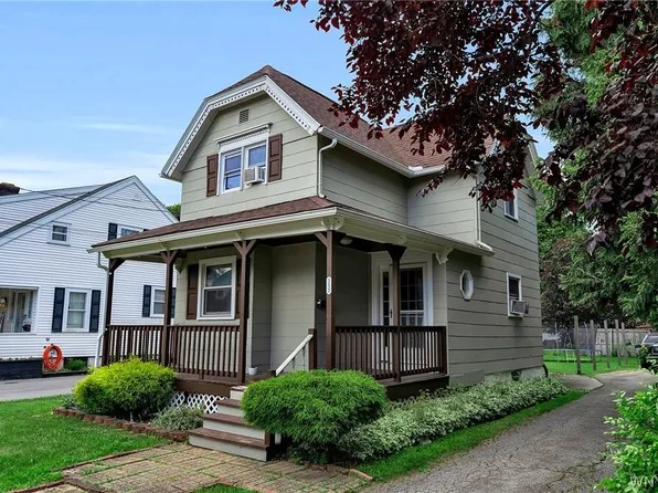 353 W Park St, Albion, NY 14411
