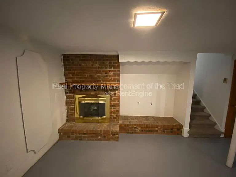 926 Hilltop Blvd — Photo 19