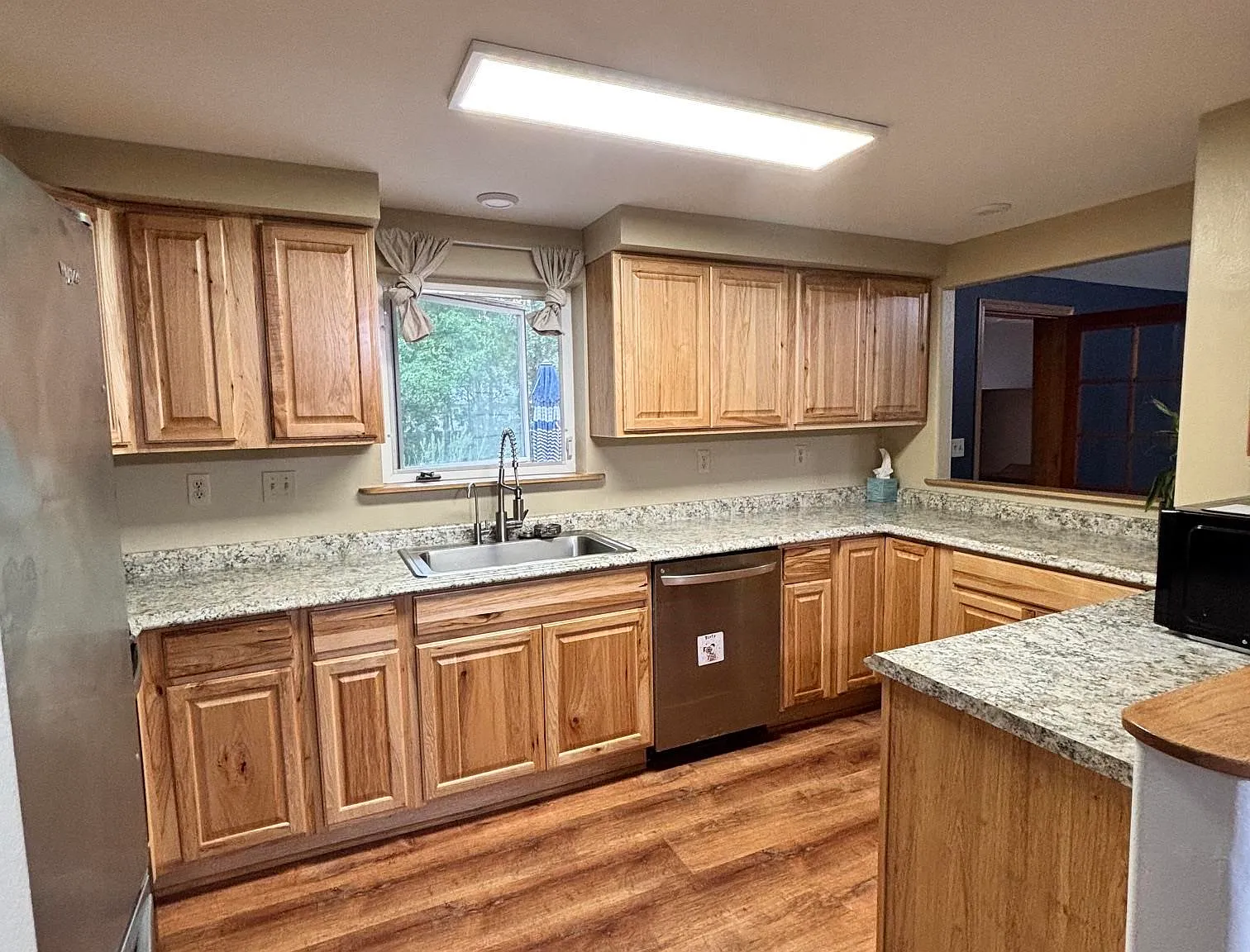 3 bed, $2,900 — Photo 2