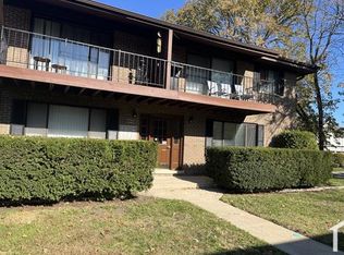 14737 Kilpatrick Ave APT 1E, Midlothian, IL 60445