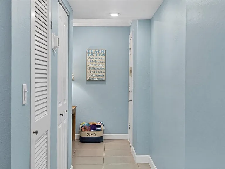 4325 Gulf Of Mexico Dr #208 — Photo 5