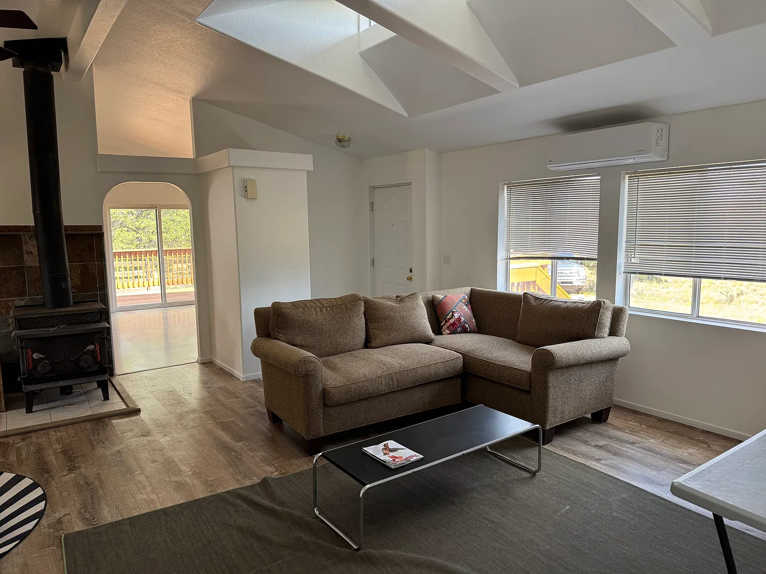 3 bed, 1716 sqft, $2,200 — Photo 2