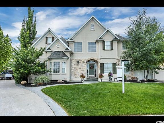 2nd image of 4938 S Hidden Cove Dr