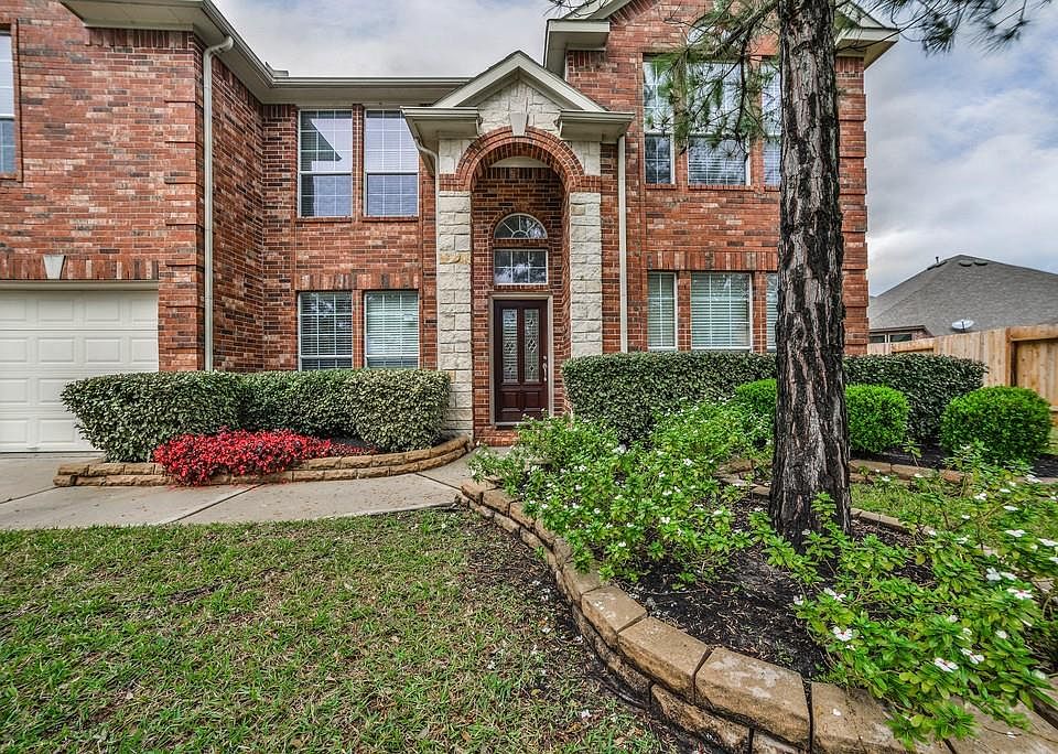 1st image of 9835 Brilliant Lake Dr