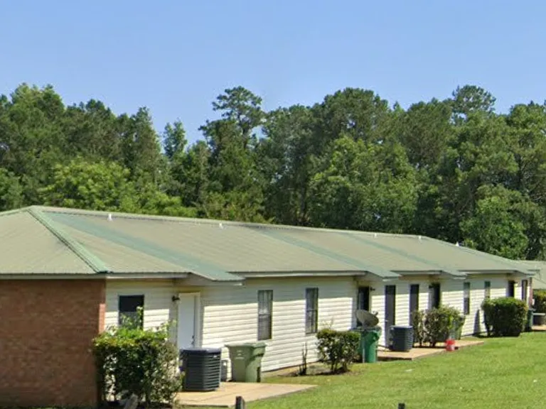 1043 Whiskey Run Rd — Photo 1