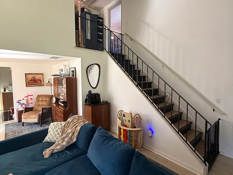64 Thimbleberry Rd — Photo 2