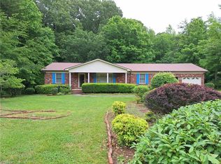 924 Old Greensboro Rd, Thomasville, NC 27360