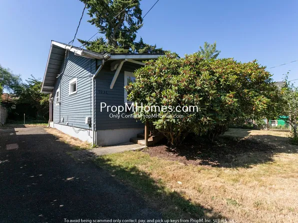 9038 NE Humboldt St, Portland, OR 97220