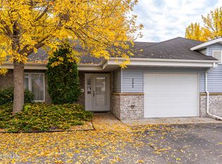 2075 Westminster Ct, Grand Forks, ND 58201