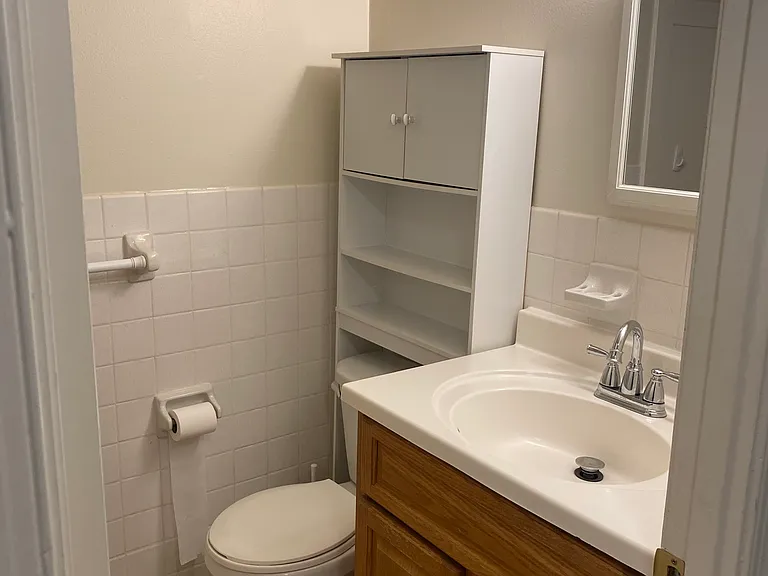 412 N Orange St #B1 — Photo 6