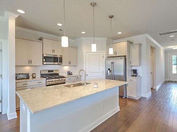 4th image of 1274 Hammrick Ln
