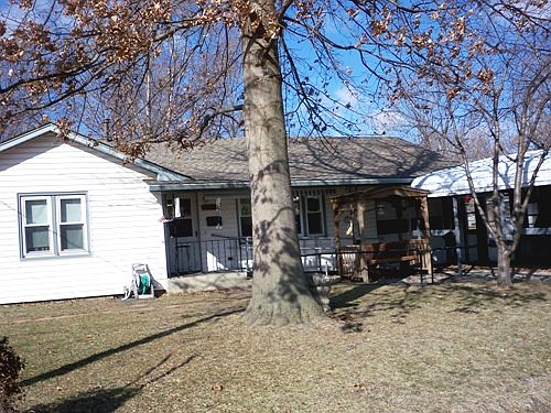1st image of 621 S 9th St