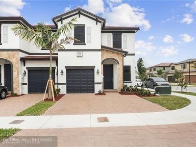 10305 W 33rd Way UNIT 10305, Hialeah, FL, 33018