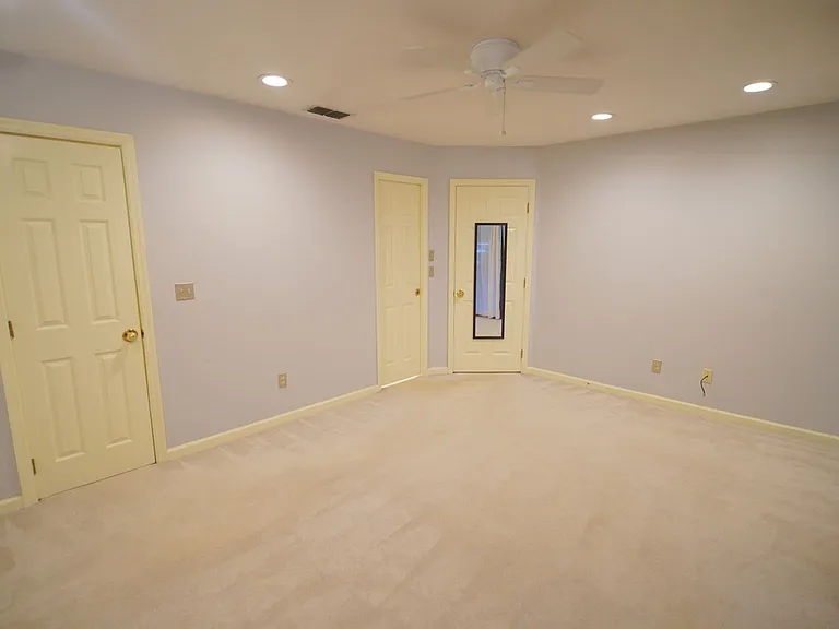 4424 Stratfordshire Ct — Photo 11