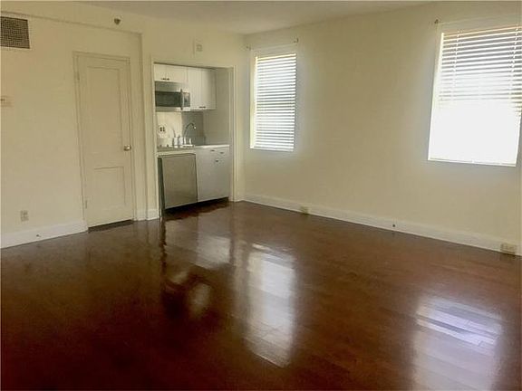 5th image of 1205 St Charles Ave APT 1407