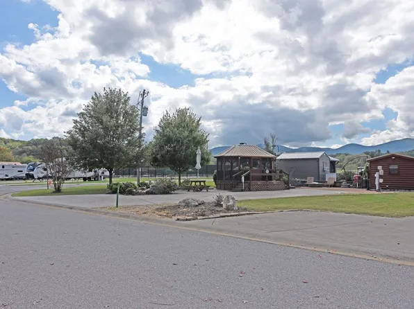 172 Porch View Cir, Blairsville, GA 30512