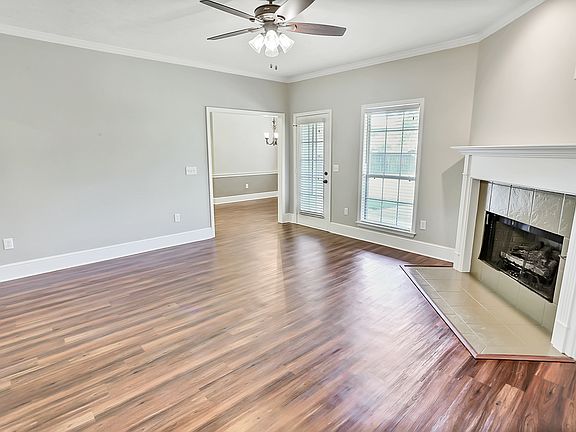 Additional view family room