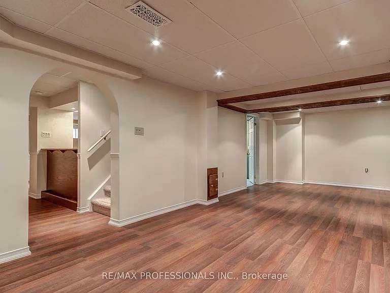2145 Country Club Dr E #23 — Photo 26