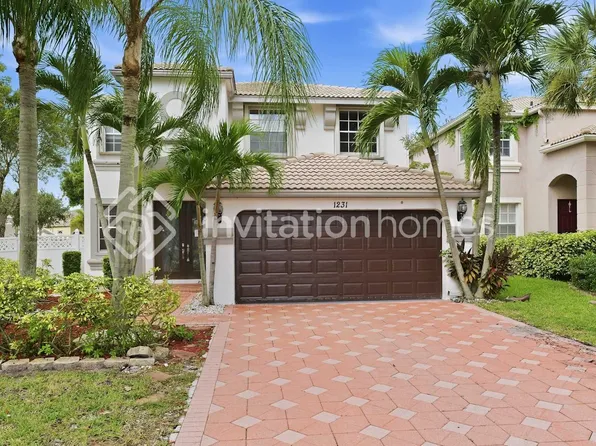1231 Oakwater Dr, Royal Palm Beach, FL 33411