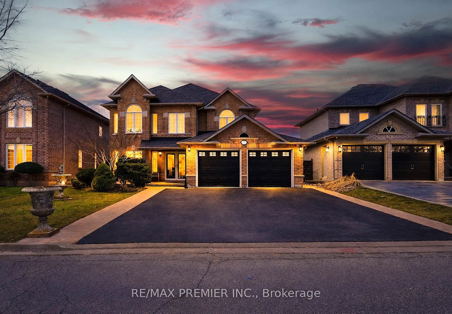 4 bed, $4,975 — Photo 1