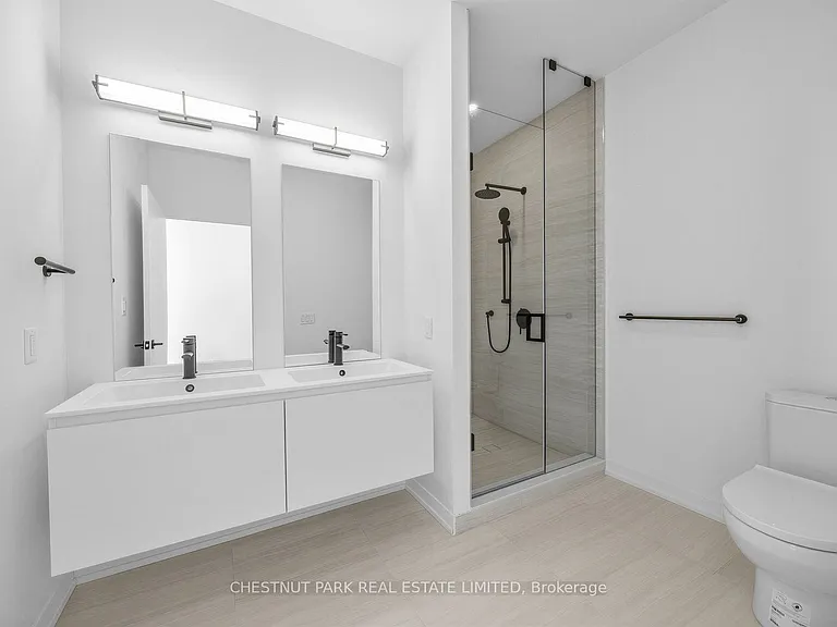 759 Queen St E #Penthouse 1 — Photo 5