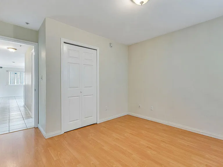 2291 E 12th Ave #BASEMENT — Photo 7