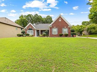 7874 The Lakes Dr, Fairburn, GA 30213