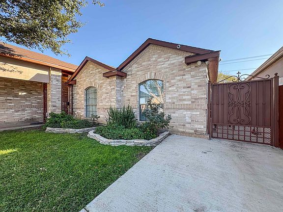 4th image of 4427 Lyman Hall Dr