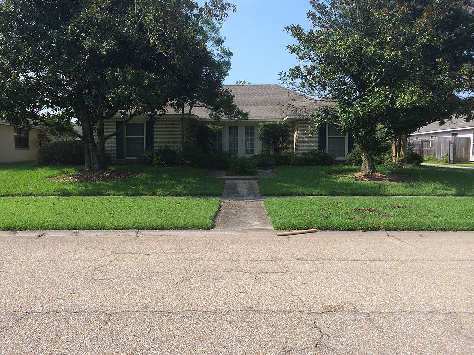 1st image of 16018 Malvern Hill Ave
