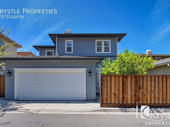 2nd image of 920 Madrone Ave