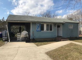32 Eisenhower Ave, Brentwood, NY 11717