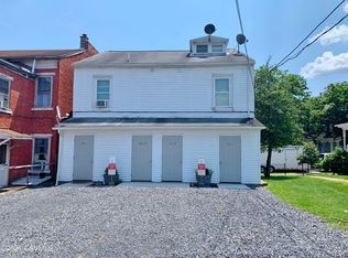 628 Market St #2F, Lewisburg, PA 17837