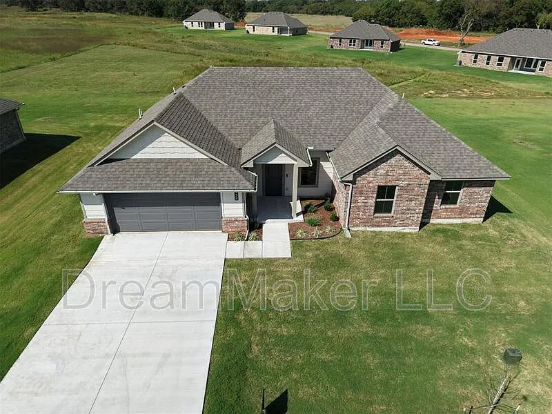 Building Photo - 138 Trimble Dr