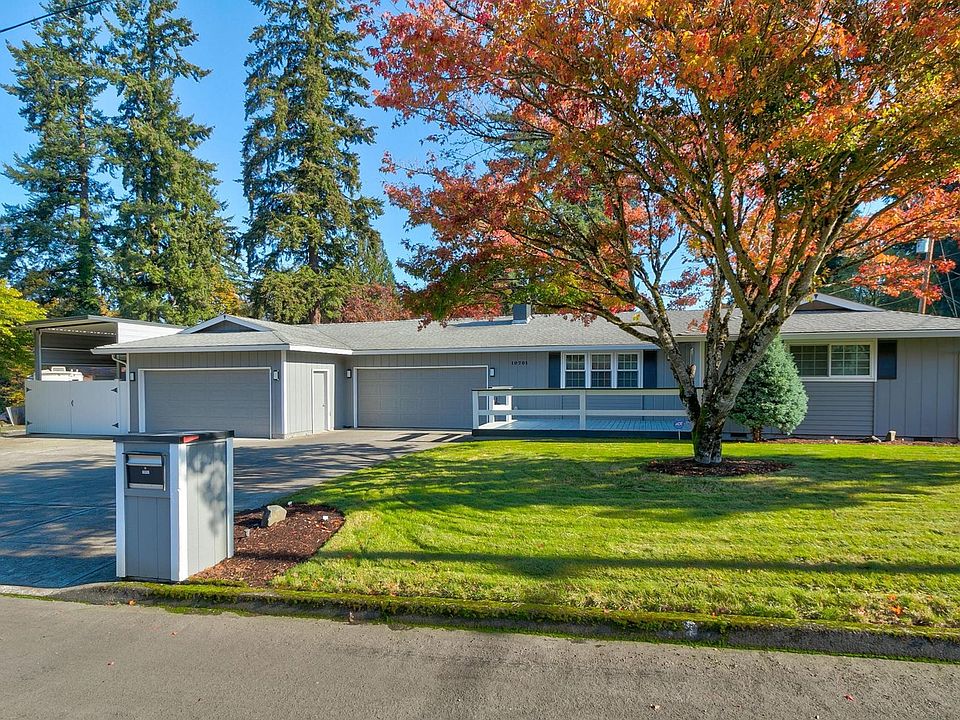 1st image of 10701 NE Crest Ave