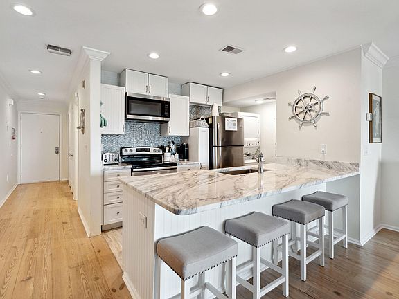 2nd image of 1333 Pelican Watch Villas