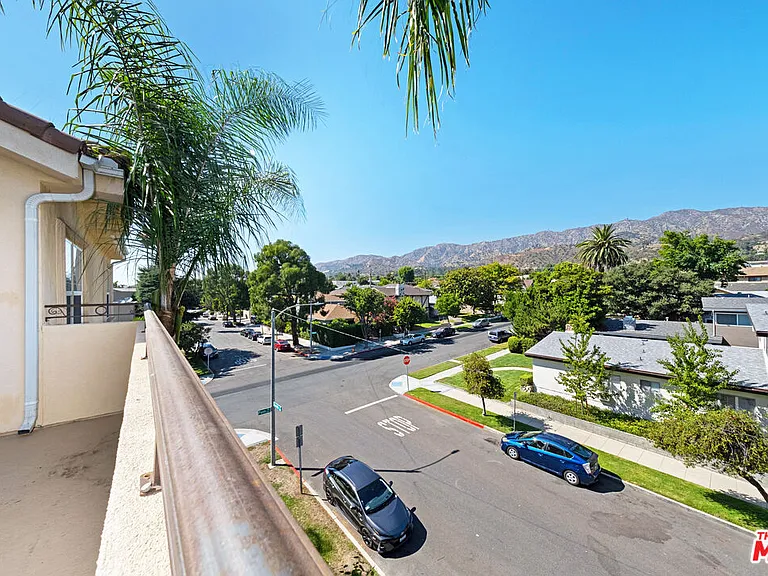 650 E Palm Ave #302 — Photo 31