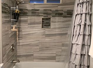 22068 Hercules St, Apple Valley, CA 92308